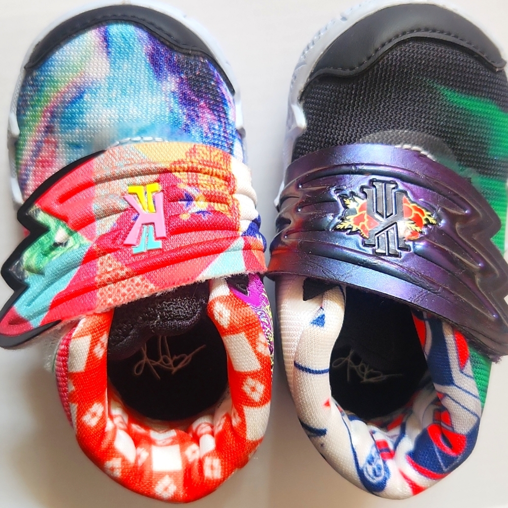 Nike Kyrie Irving Pineapple Size 3C